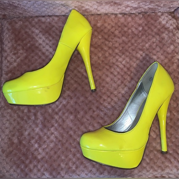D’s, Size 6, Paten Leather, Neon Yellow - Picture 2 of 4